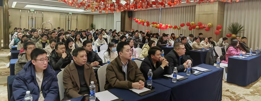康迈微 2025 全家福